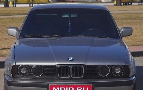 BMW 5 серия, 1989 год, 800 000 рублей, 1 фотография