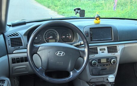 Hyundai Sonata VI, 2005 год, 430 000 рублей, 13 фотография
