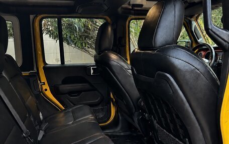 Jeep Wrangler, 2021 год, 5 500 000 рублей, 10 фотография