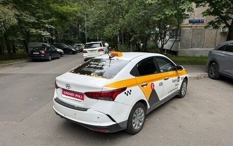 Hyundai Solaris II рестайлинг, 2021 год, 1 200 000 рублей, 6 фотография
