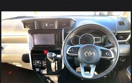 Toyota Roomy I, 2021 год, 1 000 000 рублей, 2 фотография