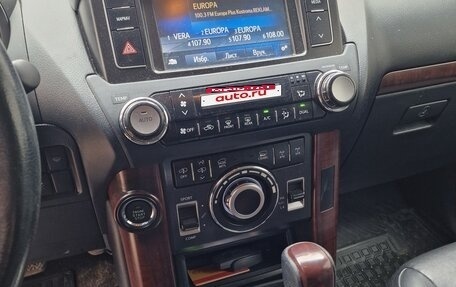 Toyota Land Cruiser Prado 150 рестайлинг 2, 2015 год, 4 790 000 рублей, 8 фотография