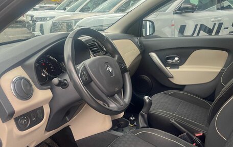 Renault Logan II, 2016 год, 890 000 рублей, 7 фотография