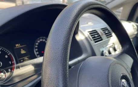 Volkswagen Touran III, 2011 год, 850 000 рублей, 12 фотография