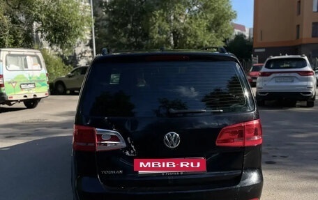 Volkswagen Touran III, 2011 год, 850 000 рублей, 7 фотография