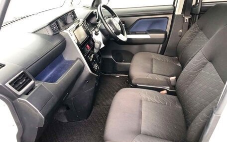 Toyota Roomy I, 2019 год, 1 100 000 рублей, 8 фотография