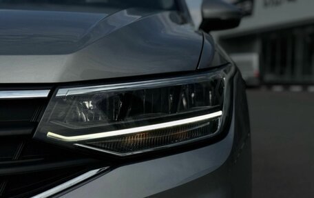 Volkswagen Tiguan II, 2021 год, 2 490 000 рублей, 10 фотография