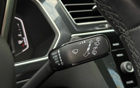 Volkswagen Tiguan II, 2021 год, 2 490 000 рублей, 22 фотография