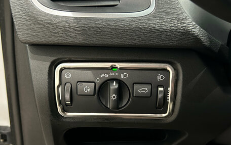 Volvo V40 Cross Country I, 2013 год, 1 049 000 рублей, 21 фотография