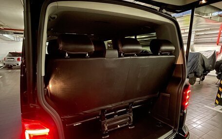Volkswagen Caravelle T6 рестайлинг, 2017 год, 4 600 000 рублей, 8 фотография