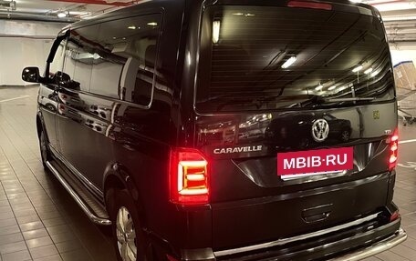 Volkswagen Caravelle T6 рестайлинг, 2017 год, 4 600 000 рублей, 9 фотография