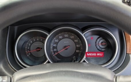Nissan Tiida, 2004 год, 370 000 рублей, 17 фотография