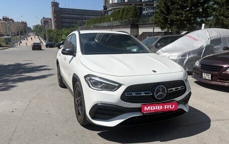 Mercedes-Benz GLA, 2020 год, 3 300 000 рублей, 2 фотография