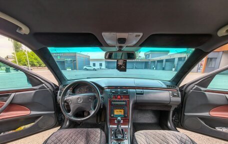 Mercedes-Benz E-Класс, 2000 год, 630 000 рублей, 2 фотография