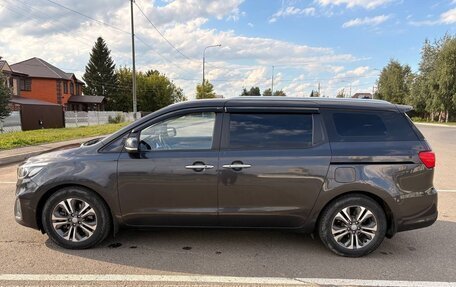 KIA Carnival III, 2019 год, 2 690 000 рублей, 8 фотография