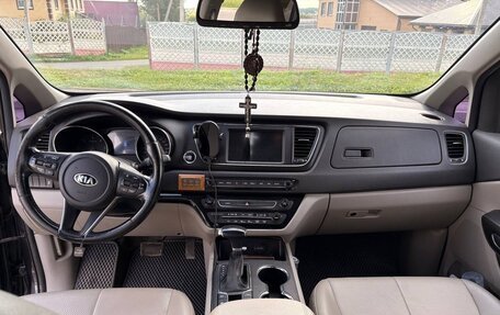 KIA Carnival III, 2019 год, 2 690 000 рублей, 13 фотография