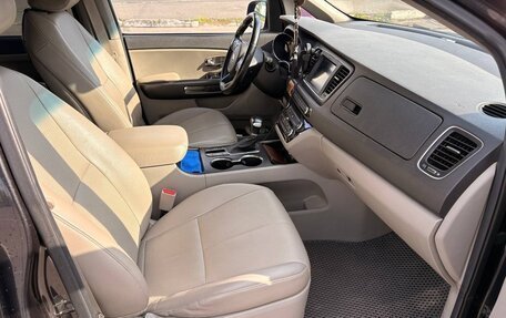 KIA Carnival III, 2019 год, 2 690 000 рублей, 12 фотография