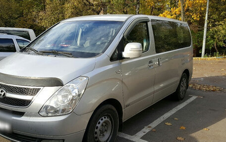 Hyundai H-1 II рестайлинг, 2009 год, 650 000 рублей, 1 фотография