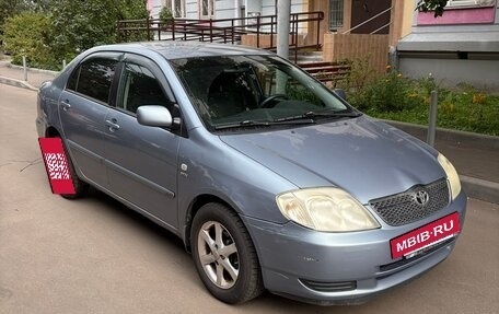 Toyota Corolla, 2004 год, 490 000 рублей, 3 фотография