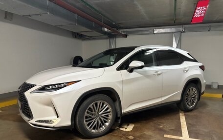 Lexus RX IV рестайлинг, 2020 год, 6 300 000 рублей, 3 фотография