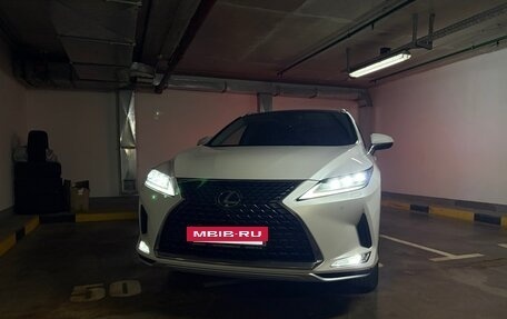 Lexus RX IV рестайлинг, 2020 год, 6 300 000 рублей, 11 фотография