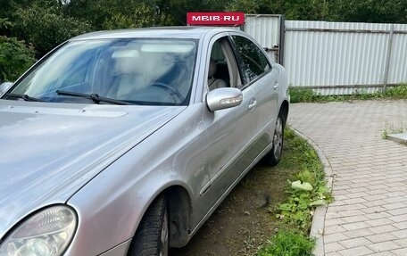 Mercedes-Benz E-Класс, 2005 год, 550 000 рублей, 2 фотография
