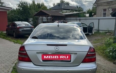 Mercedes-Benz E-Класс, 2005 год, 550 000 рублей, 6 фотография