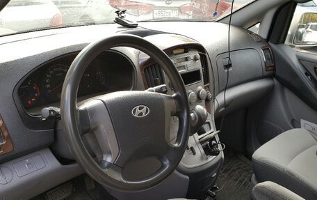 Hyundai H-1 II рестайлинг, 2009 год, 650 000 рублей, 5 фотография