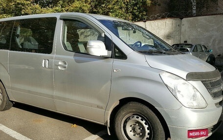 Hyundai H-1 II рестайлинг, 2009 год, 650 000 рублей, 4 фотография