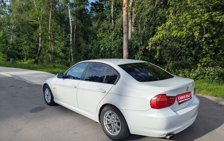 BMW 3 серия, 2011 год, 900 000 рублей, 1 фотография