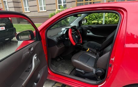 Toyota iQ, 2010 год, 1 290 000 рублей, 8 фотография