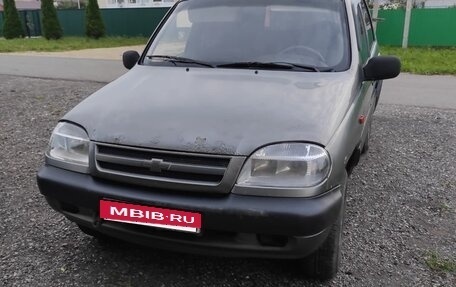 Chevrolet Niva I рестайлинг, 2004 год, 250 000 рублей, 3 фотография