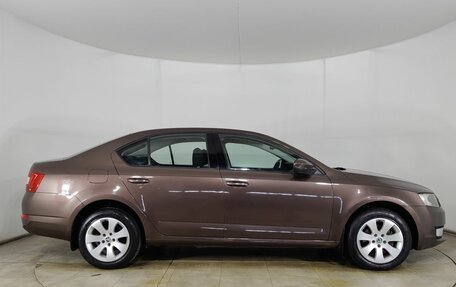 Skoda Octavia, 2015 год, 1 090 000 рублей, 4 фотография