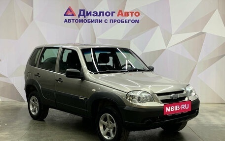 Chevrolet Niva I рестайлинг, 2016 год, 600 000 рублей, 3 фотография