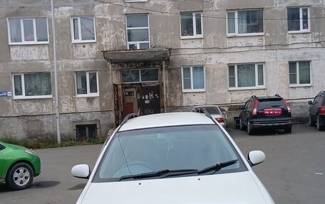 Nissan Wingroad III, 1999 год, 200 000 рублей, 1 фотография