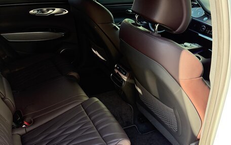 Genesis GV70, 2021 год, 5 500 000 рублей, 8 фотография