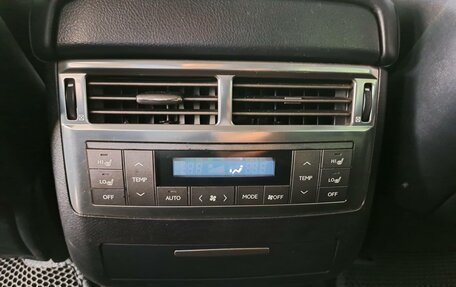 Lexus LX III, 2011 год, 2 740 000 рублей, 14 фотография