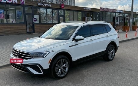 Volkswagen Tiguan II, 2022 год, 3 030 000 рублей, 5 фотография