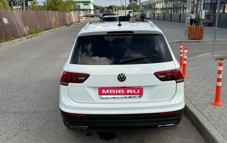 Volkswagen Tiguan II, 2022 год, 3 030 000 рублей, 3 фотография