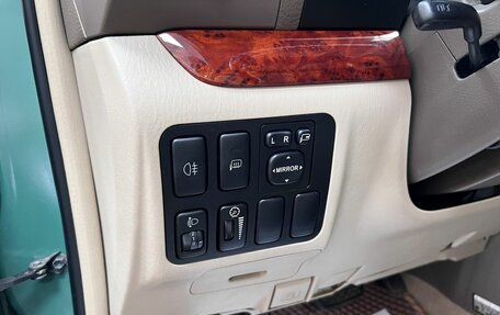 Toyota Land Cruiser Prado 120 рестайлинг, 2006 год, 2 695 000 рублей, 16 фотография