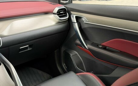 Geely Coolray I, 2023 год, 1 800 000 рублей, 25 фотография
