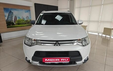 Mitsubishi Outlander III рестайлинг 3, 2014 год, 1 399 000 рублей, 2 фотография