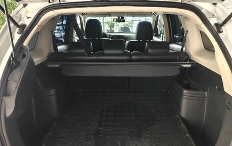 Mitsubishi Outlander III рестайлинг 3, 2014 год, 1 399 000 рублей, 16 фотография