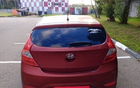 Hyundai Solaris II рестайлинг, 2011 год, 640 000 рублей, 3 фотография