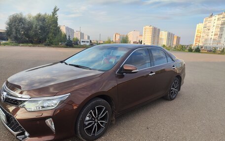 Toyota Camry, 2017 год, 2 350 000 рублей, 1 фотография