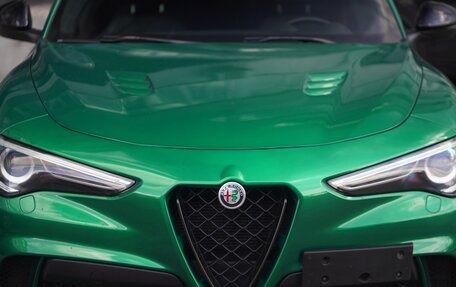Alfa Romeo Stelvio, 2022 год, 6 400 000 рублей, 5 фотография