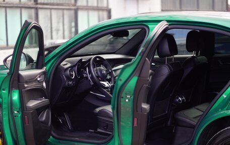 Alfa Romeo Stelvio, 2022 год, 6 400 000 рублей, 8 фотография