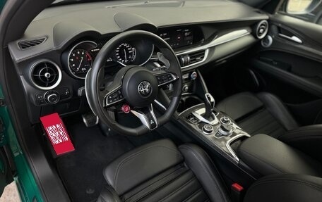 Alfa Romeo Stelvio, 2022 год, 6 400 000 рублей, 4 фотография