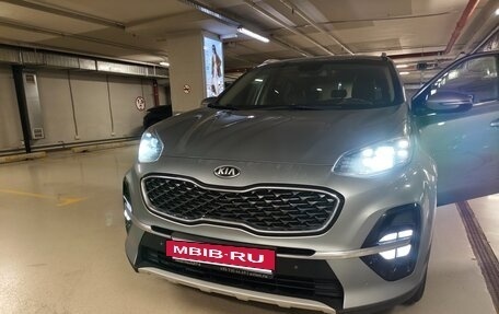 KIA Sportage IV рестайлинг, 2019 год, 2 100 000 рублей, 2 фотография