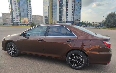 Toyota Camry, 2017 год, 2 350 000 рублей, 4 фотография